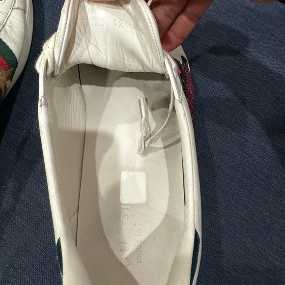 Gucci White Sneakers with Red and Green Accents - Picture 6 of 6